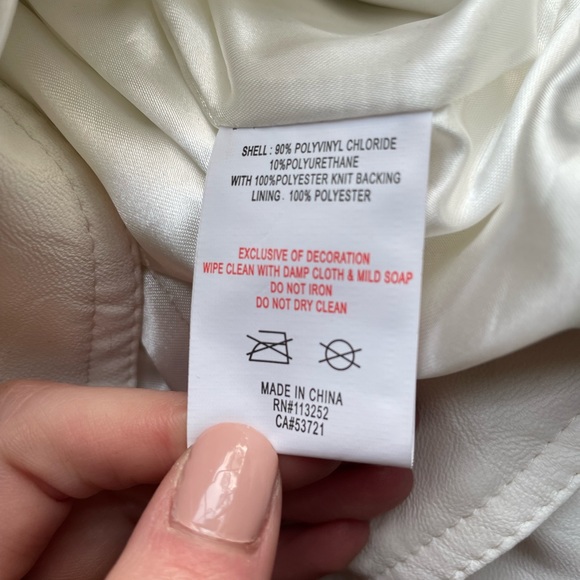 Apple Bottoms white faux-leather jacket with gold details - Picture 10 of 10